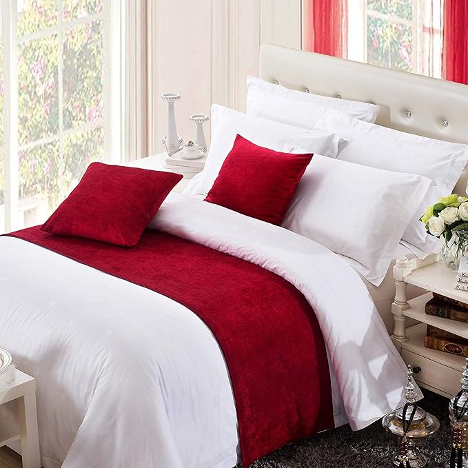 OSVINO Red Vintage Chenille Bed Runner – Retro Decorative Bed Scarf for Bedroom or Hotel, Soft & Durable, 210x50 cm for Queen Bed (150 cm Width)