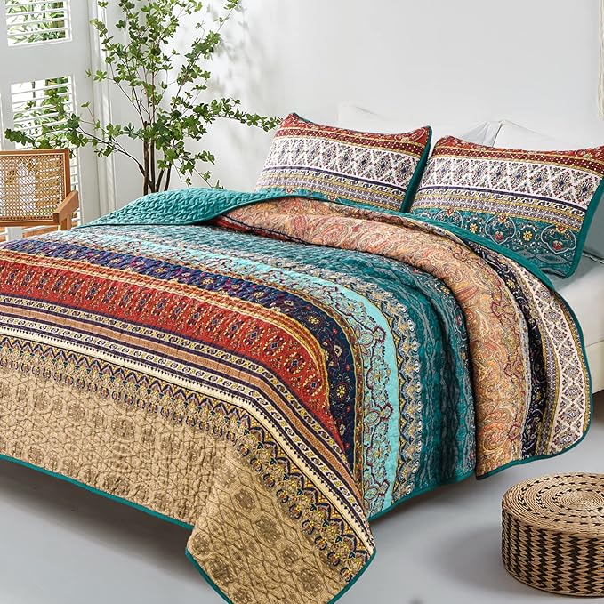 Bohemian King Size Quilted Bedspread Set – 240x260 cm Soft Microfiber All-Season Comforter with 2 Pillowcases, Terracotta Boho Striped Pattern, Lightweight & Breathable Bedding